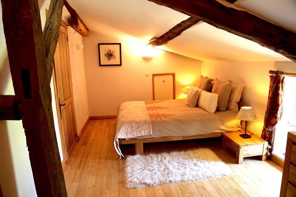 Gites Boutique Villamblard ภายนอก รูปภาพ